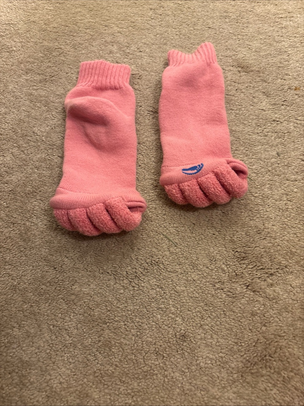 My happy feet toe alignment socks size medium NWOT pink